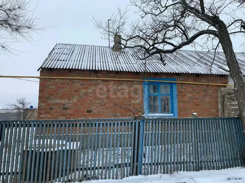Дом в Калмыкия, Приютненский район, Булуктинское с/мо, пос. Бурата ул. ... - Фото 2