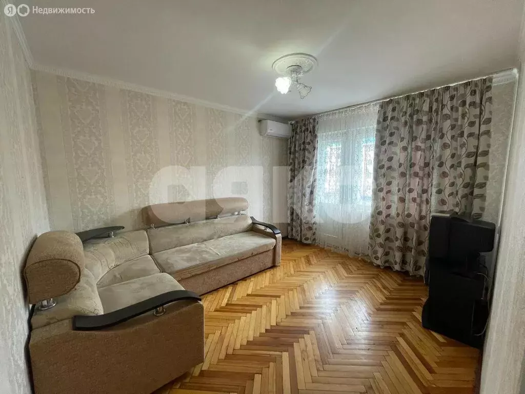 2-комнатная квартира: Майкоп, Краснооктябрьская улица, 57 (32 м) - Фото 0
