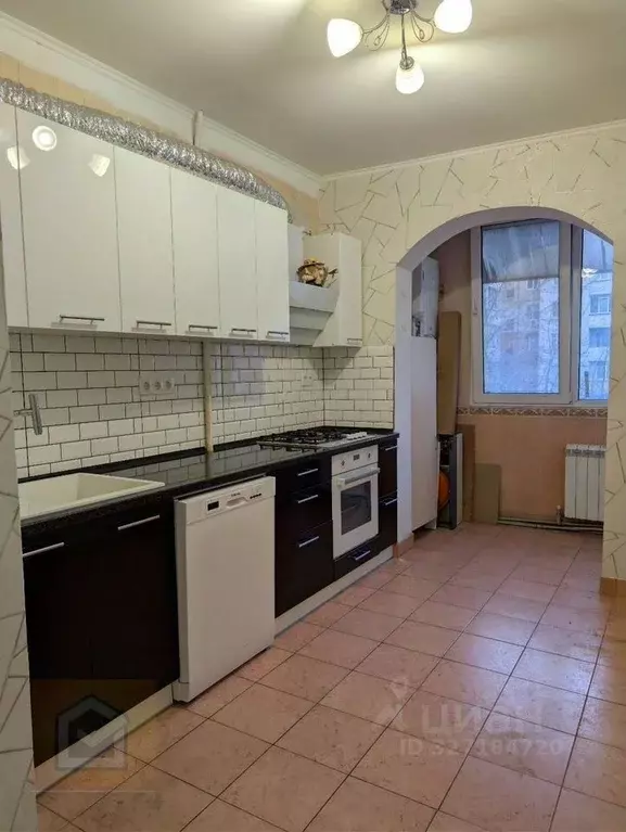 3-к кв. Крым, Симферополь просп. Победы, 76 (66.0 м) - Фото 1