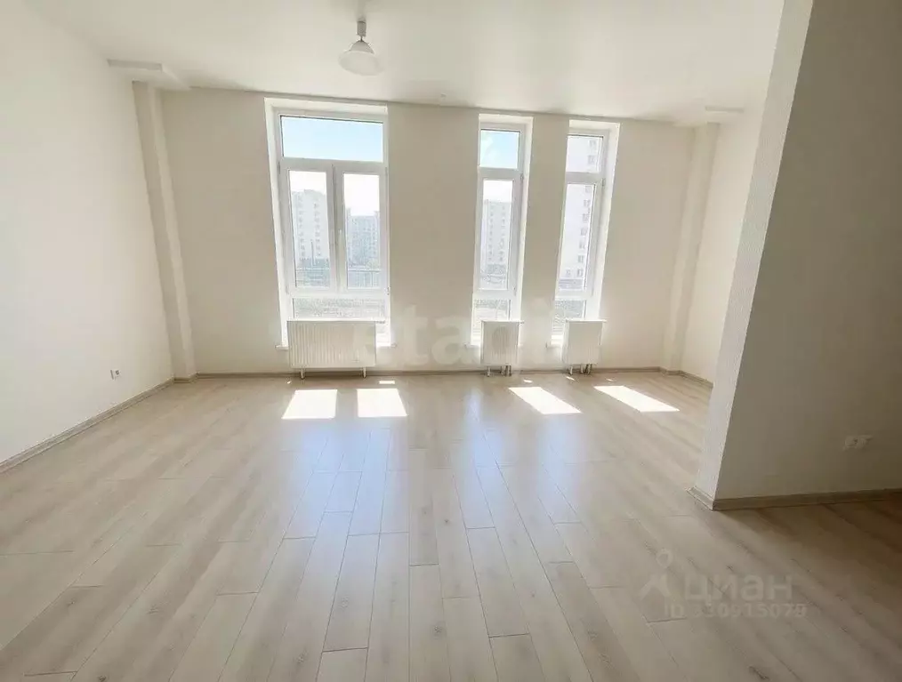 Студия Башкортостан, Уфа ул. Геологов, 53 (28.0 м) - Фото 1