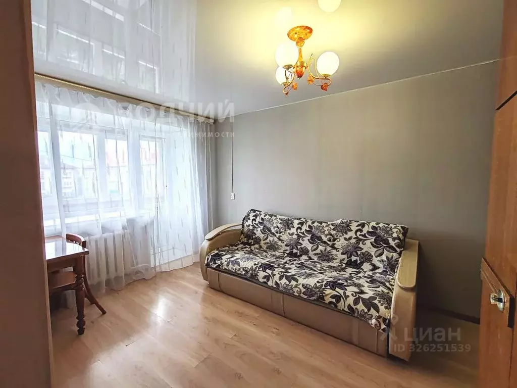 1-к кв. Чувашия, Канаш Канашская ул., 2 (30.5 м) - Фото 1