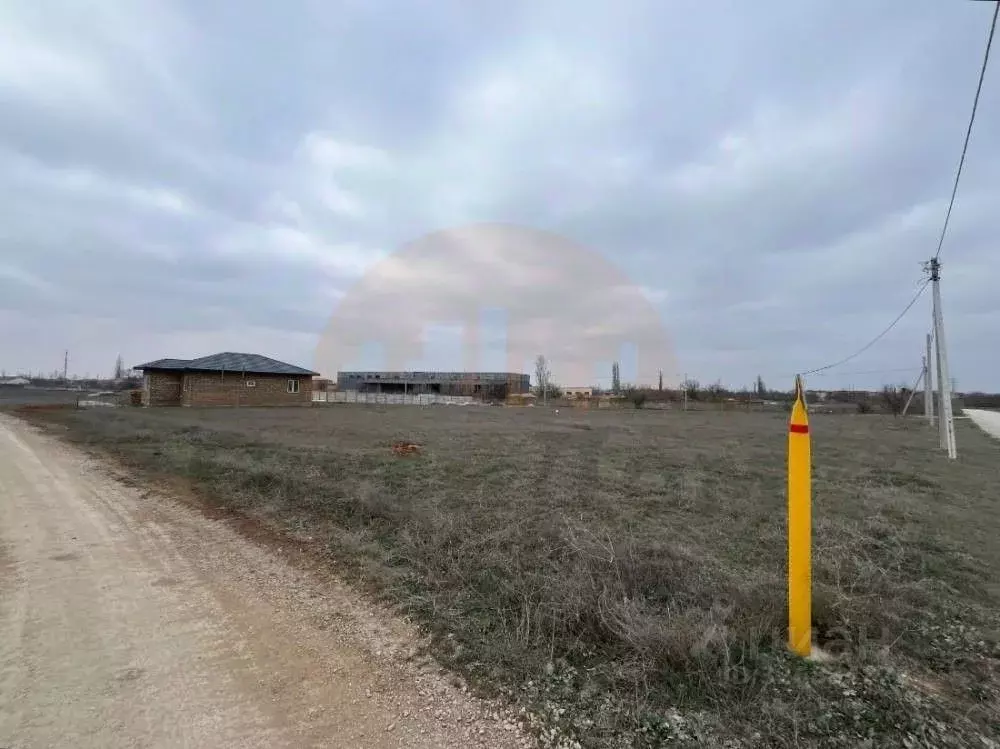 Участок в Крым, Саки ул. Кучюк Бараш (5.99 сот.) - Фото 1