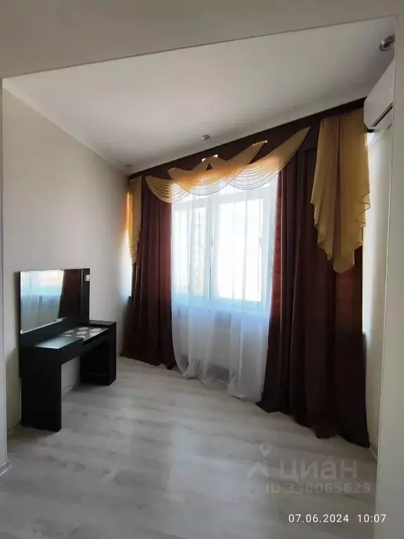 3-к кв. Крым, Симферополь ул. Ростовская, 19Б (100.0 м) - Фото 2