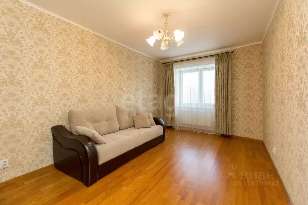 2-к кв. Тюменская область, Тюмень Ямская ул., 88 (71.4 м) - Фото 0