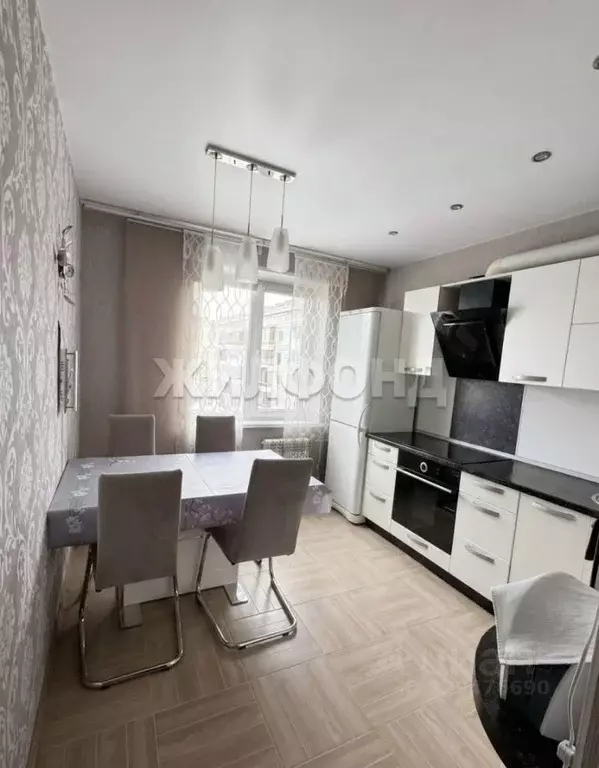 4-к кв. Томская область, Томск просп. Ленина, 224 (70.9 м) - Фото 2