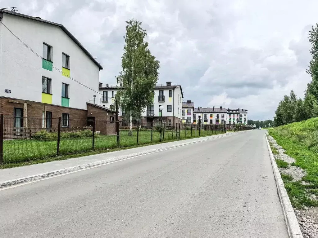 3-к кв. Новосибирская область, Мошковский район, пос. Октябрьский ул. ... - Фото 1