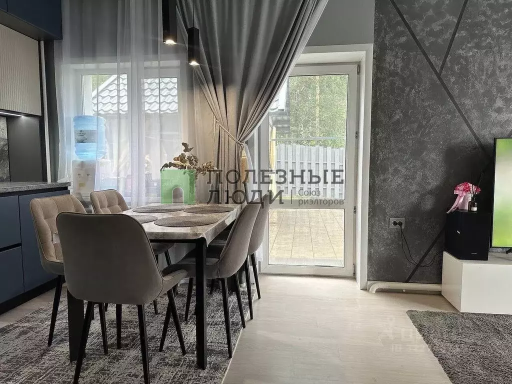 Коттедж в Красноярский край, Красноярск городской округ, д. Минино 3 ... - Фото 1