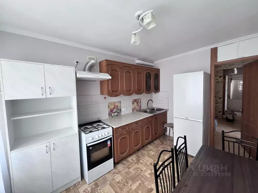 3-к кв. Крым, Симферополь ул. Стрелковая, 95 (65.0 м) - Фото 2