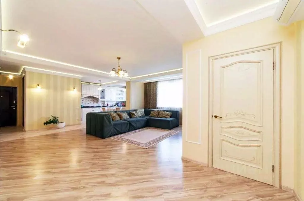 5-к кв. Крым, Симферополь просп. Победы, 74А (145.0 м) - Фото 1