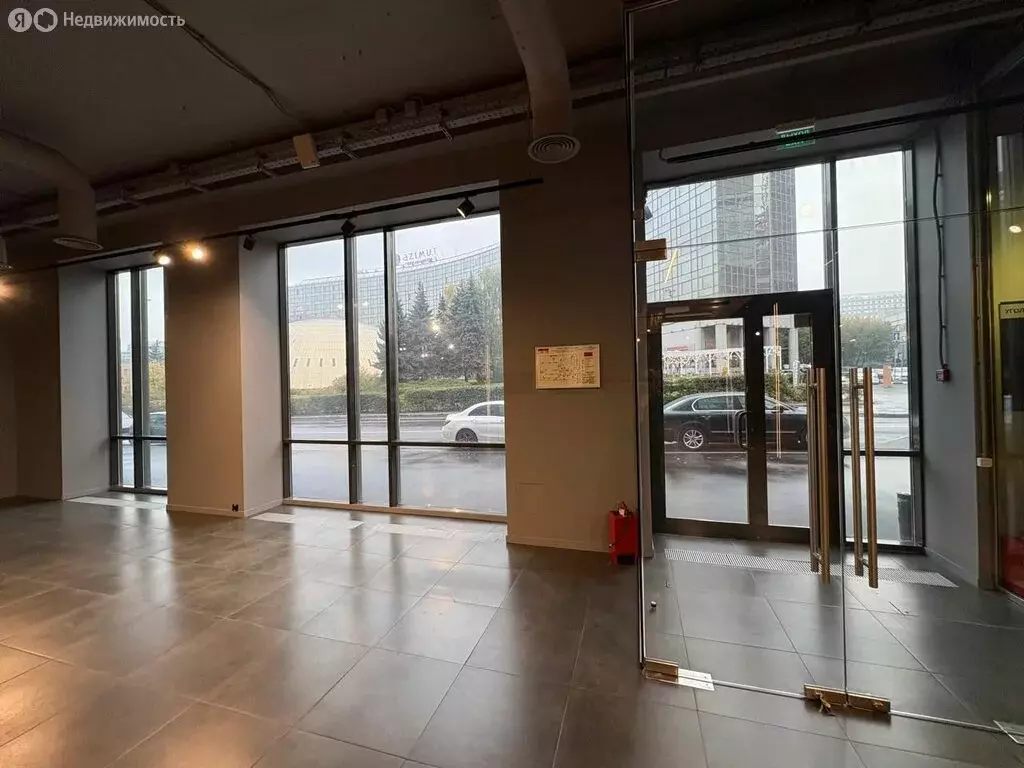Помещение свободного назначения (330 м) - Фото 1