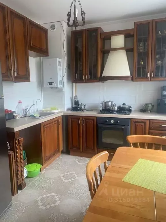 2-к кв. Саратовская область, Саратов Гвардейская ул., 22а (60.0 м) - Фото 1