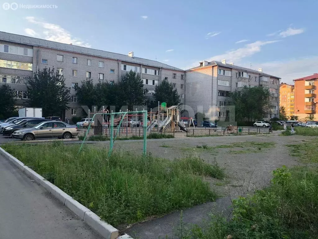 4-комнатная квартира: Абакан, Аскизская улица, 216 (76.5 м) - Фото 0
