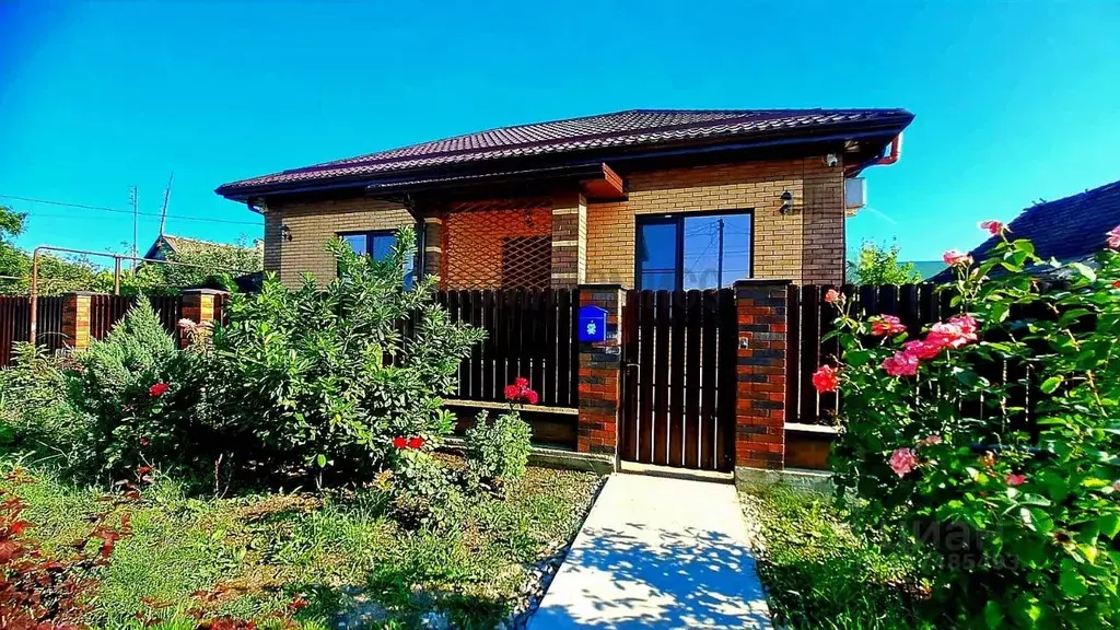 Дом в Краснодарский край, Абинск ул. Красных Таманцев (82 м) - Фото 1