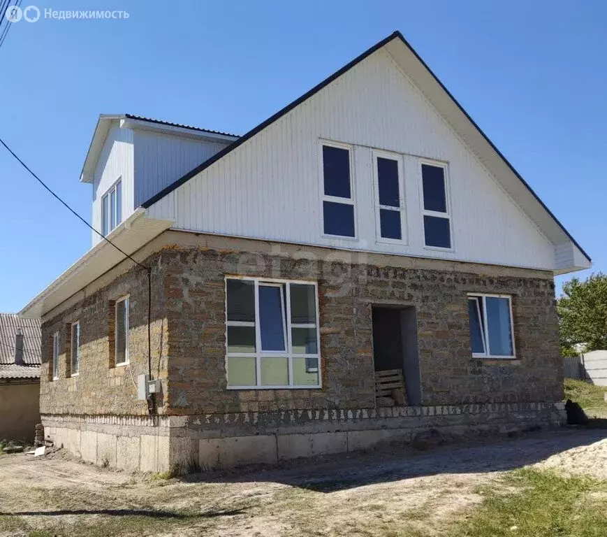 Дом в Белогорск, улица Къара-Къыш (210 м) - Фото 1