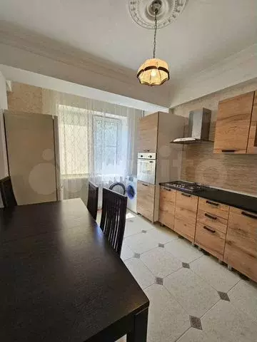 2-к. квартира, 70 м, 4/11 эт. - Фото 0