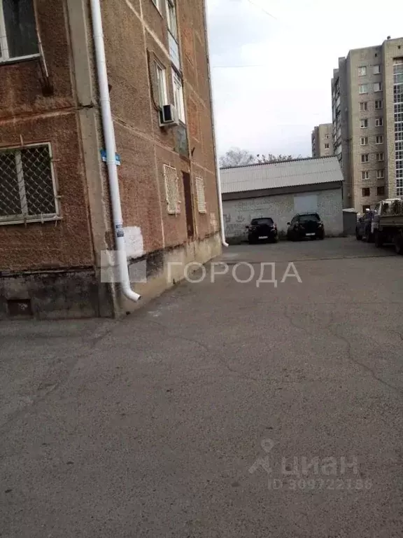 Комната Алтайский край, Барнаул ул. Георгия Исакова, 142 (8.1 м) - Фото 1