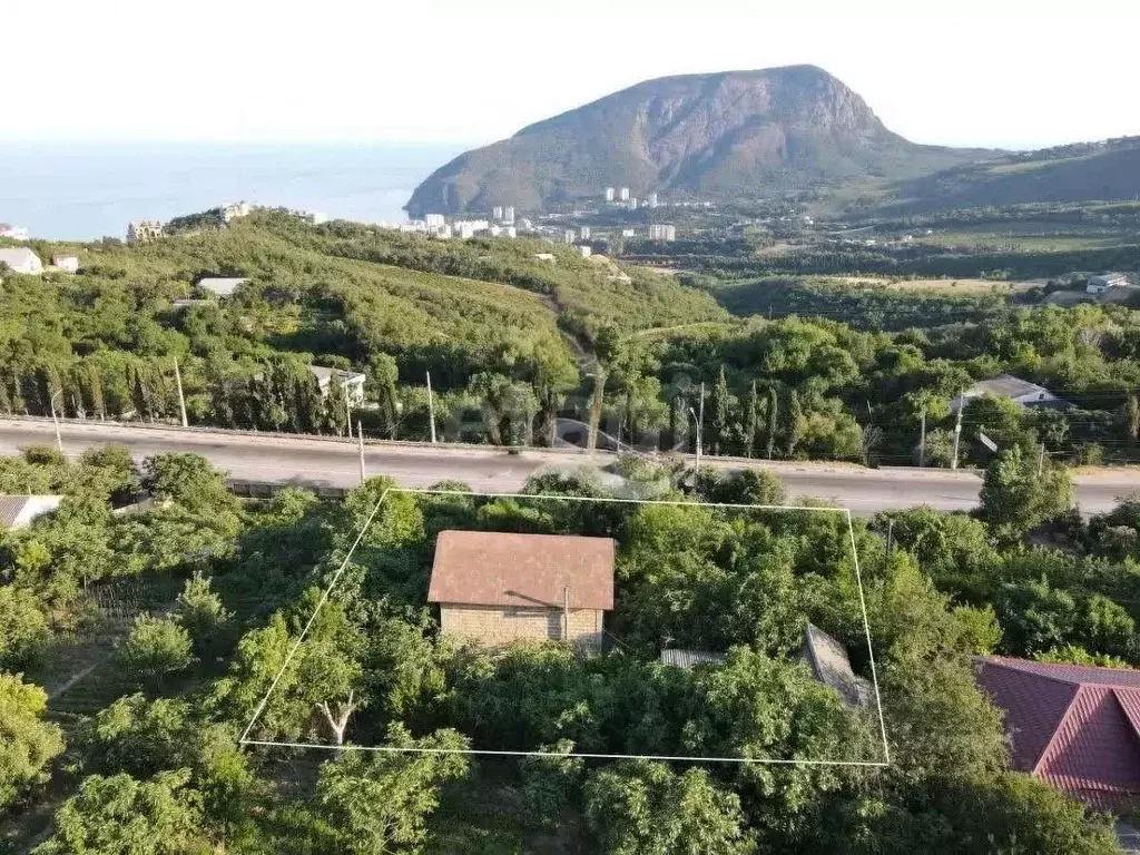 Дом в Крым, Алушта муниципальный округ, с. Пушкино ул. Ялтинская, 6 ... - Фото 1