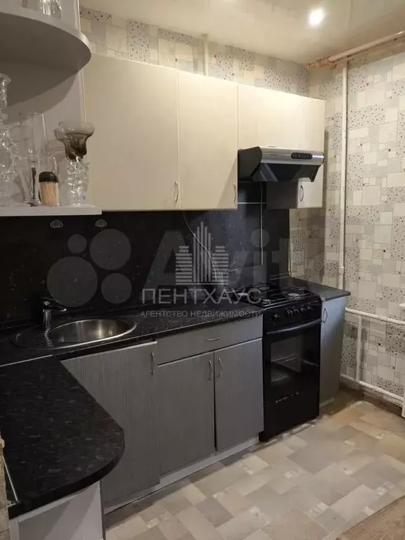 2-к. квартира, 52 м, 1/5 эт. - Фото 1
