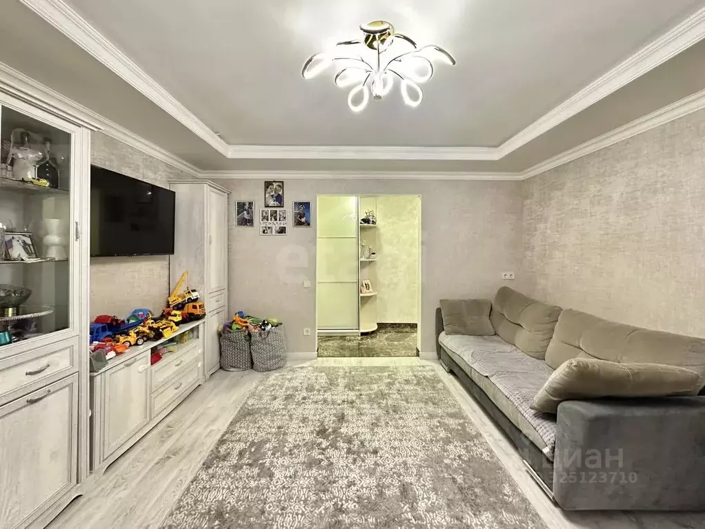 3-к кв. Крым, Симферополь ул. Ракетная (66.7 м) - Фото 1