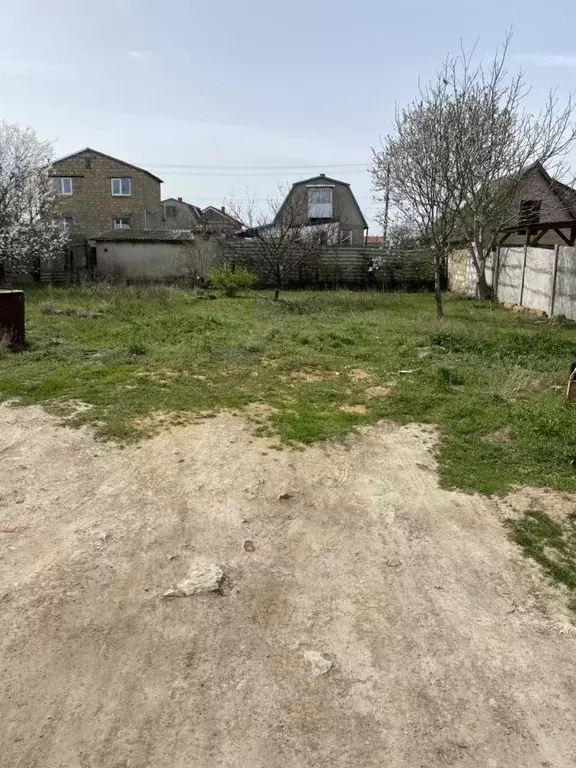 Участок в Крым, Сакский район, Суворовское с/пос, Заводское СПК ул. ... - Фото 1