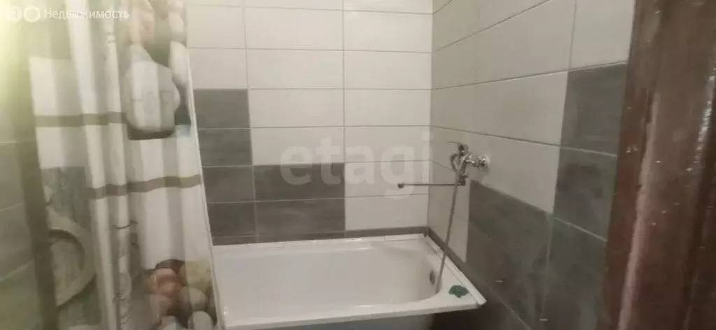 2-комнатная квартира: Новокузнецк, микрорайон Новобайдаевский, ... - Фото 2