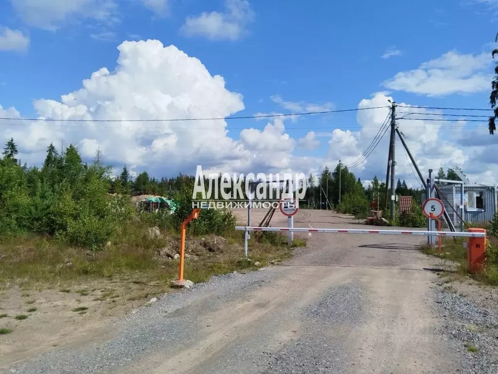 Участок в Ленинградская область, Выборгский район, Полянское с/пос, ... - Фото 1