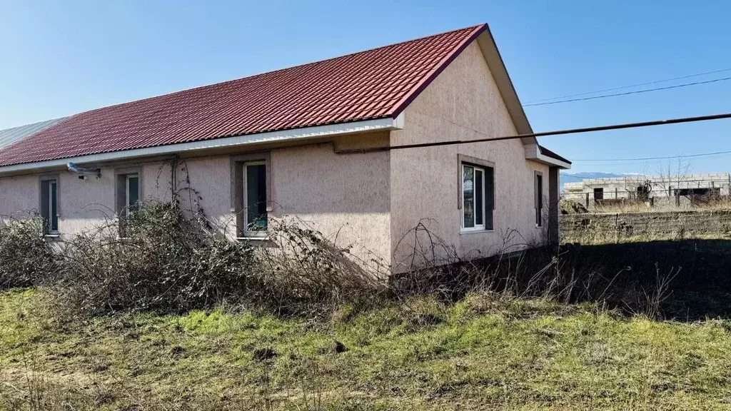 Дом в Крым, Алушта муниципальный округ, с. Лучистое ул. Совхозная (115 ... - Фото 2