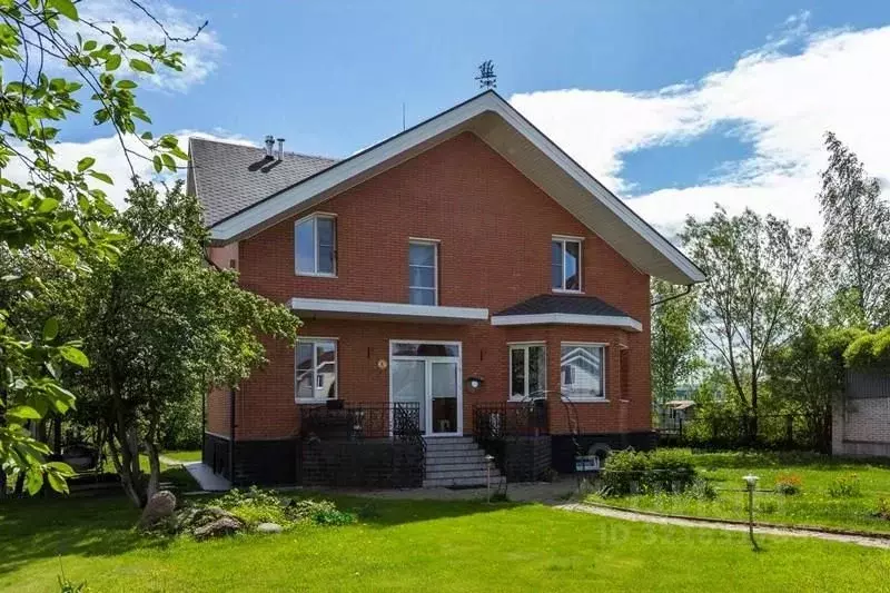 Коттедж в Санкт-Петербург Горелово тер., ул. Коммунаров, 11 (309 м) - Фото 1