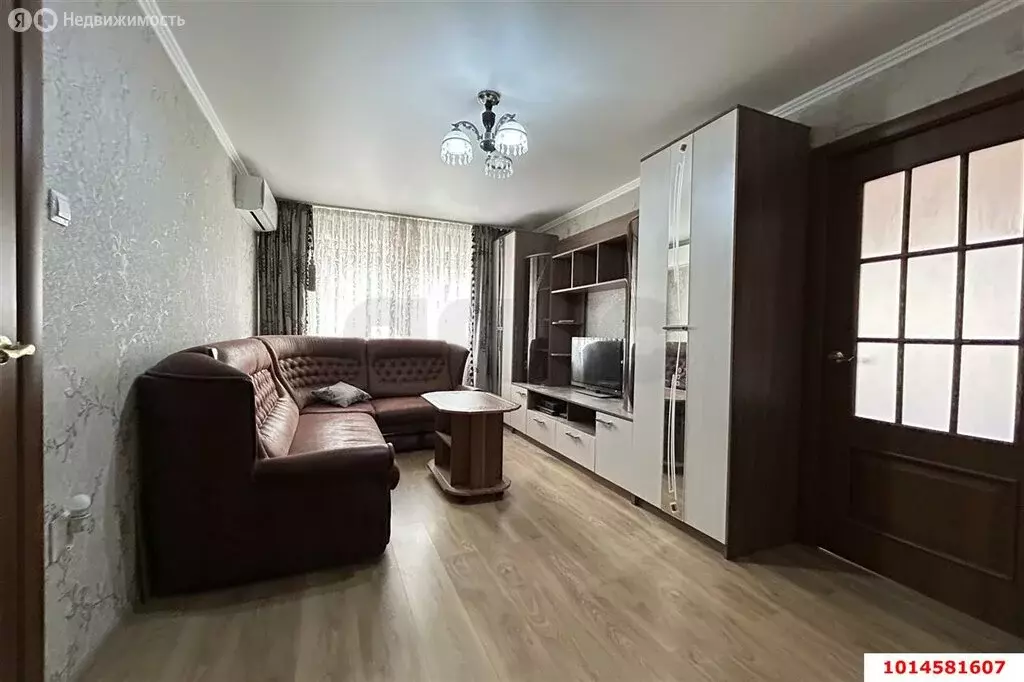 2-комнатная квартира: Краснодар, улица Стасова, 145Б (42.4 м) - Фото 0