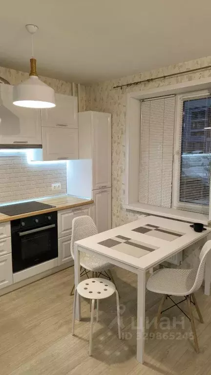 Студия Пермский край, Пермь Полевая ул., 10 (30.0 м) - Фото 1