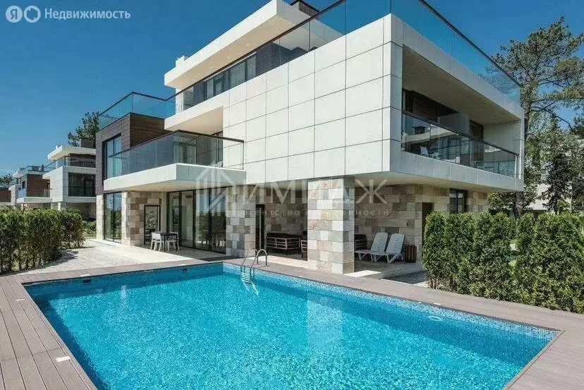 Дом в Сириус, Цимлянская улица (650 м) - Фото 1