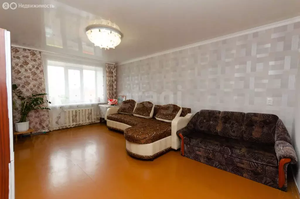 3-комнатная квартира: Ялуторовск, улица Ентальцева, 18 (70.3 м) - Фото 2