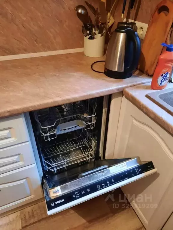 3-к кв. Курская область, Курск Семеновская ул., 75А (60.4 м) - Фото 2