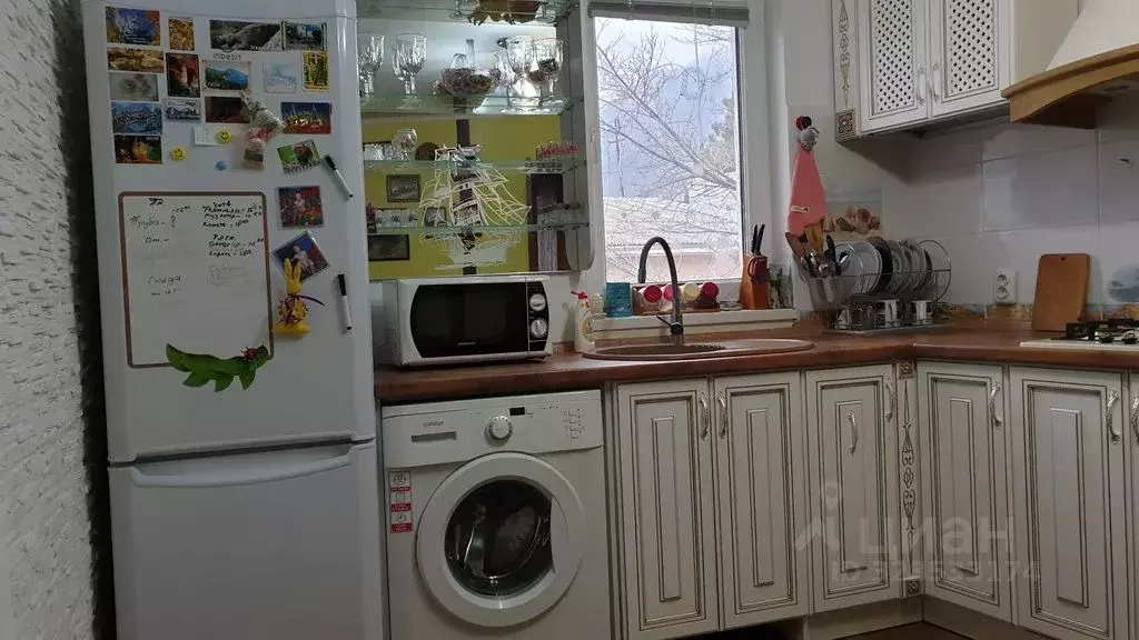 Дом в Крым, Ялта муниципальный округ, Гурзуф пгт ул. Коммунальная, 7 ... - Фото 1