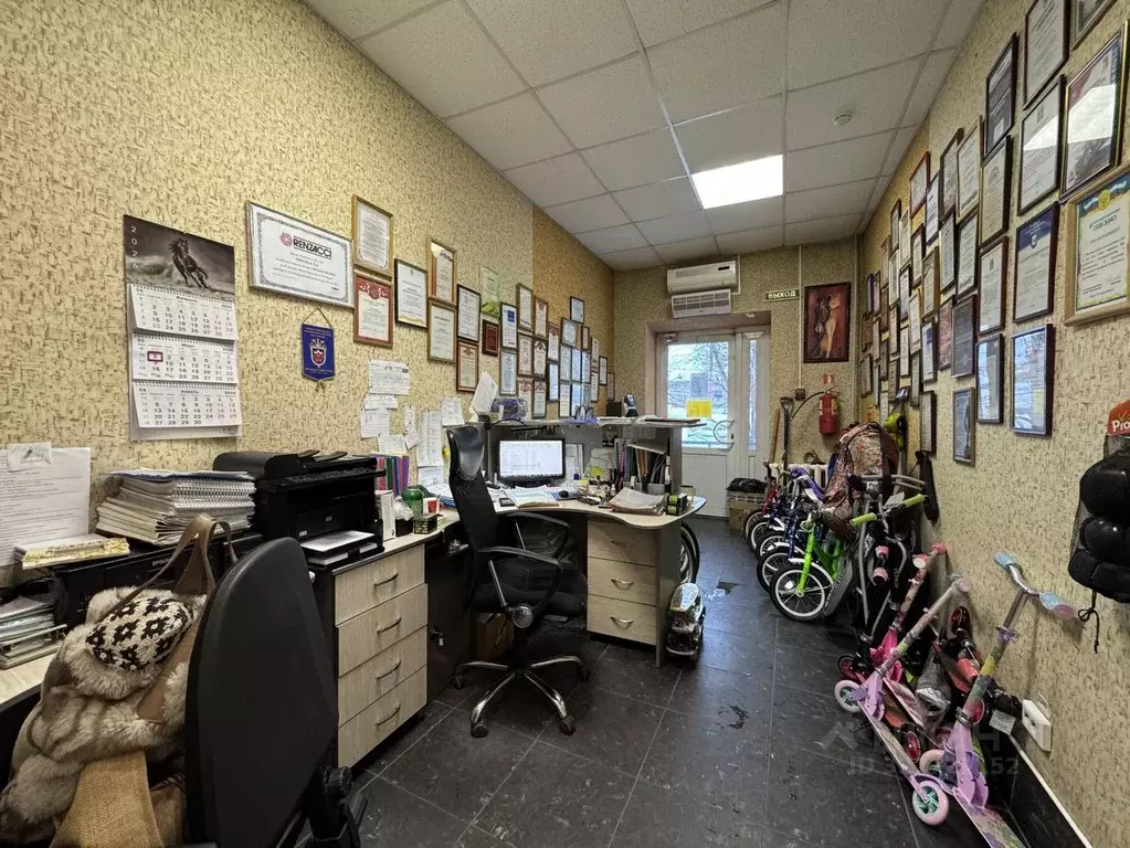 Помещение свободного назначения в Кировская область, Слободской ул. ... - Фото 1