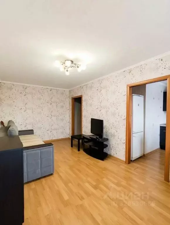 2-к кв. Омская область, Омск просп. Мира, 49 (41.5 м) - Фото 2