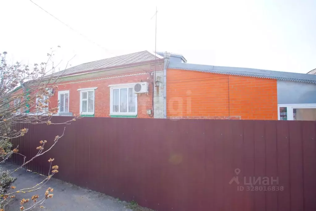 Дом в Краснодарский край, Славянск-на-Кубани Отдельская ул., 143 (60 ... - Фото 1