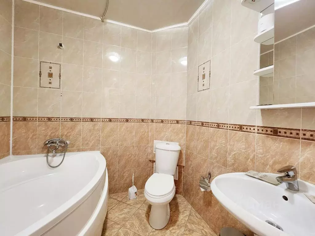 Комната Татарстан, Казань ул. Интернациональная, 1/1 (40.0 м) - Фото 2