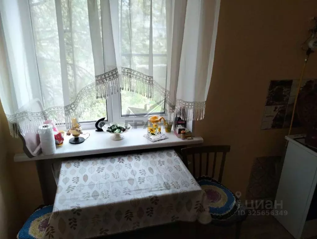 2-к кв. Новгородская область, Крестцы рп ул. Ставского, 12А (43.7 м) - Фото 2