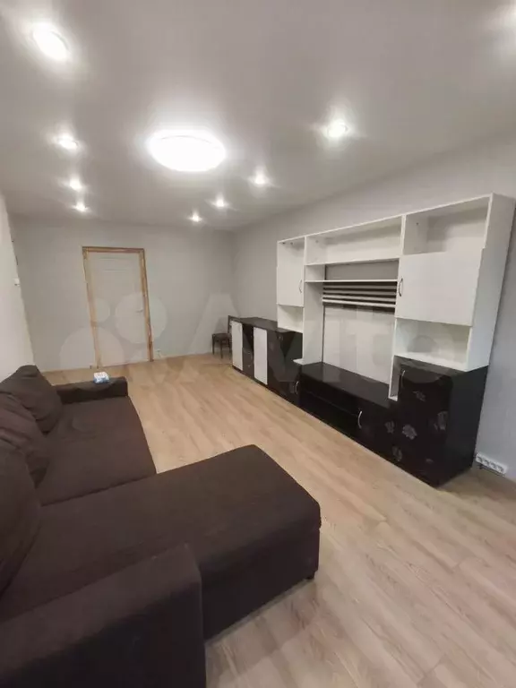 3-к. квартира, 60 м, 8/9 эт. - Фото 0