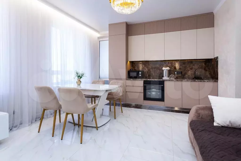 2-к. квартира, 60 м, 7/24 эт. - Фото 0