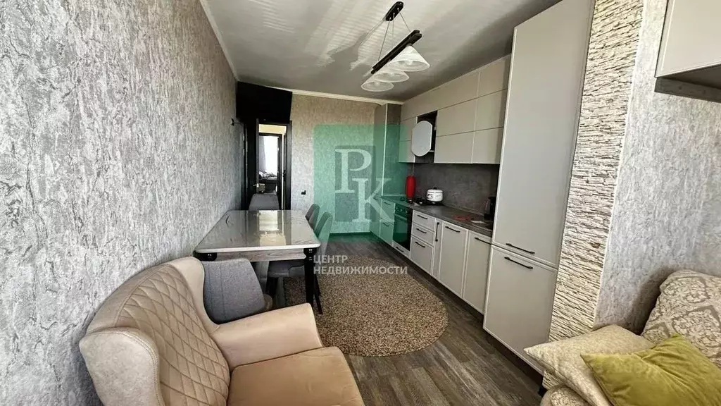 2-к кв. Севастополь ул. Парковая, 12 (70.0 м) - Фото 2