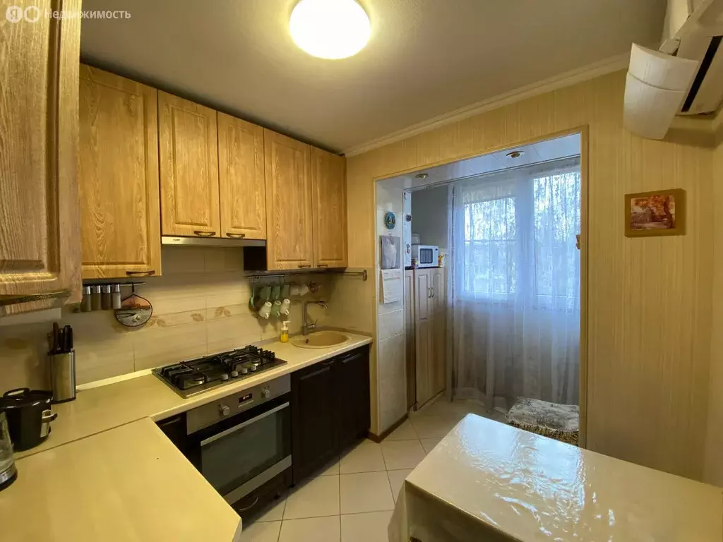 3-комнатная квартира: Нальчик, улица Кирова, 9 (65 м) - Фото 1