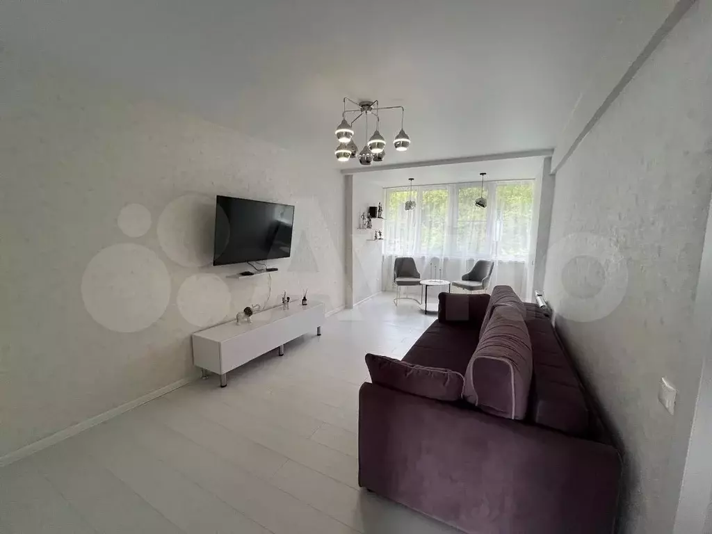 2-к. квартира, 54 м, 5/5 эт. - Фото 1