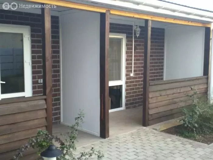 Дом в Заозёрное, Фруктовый переулок, 1 (211 м) - Фото 1