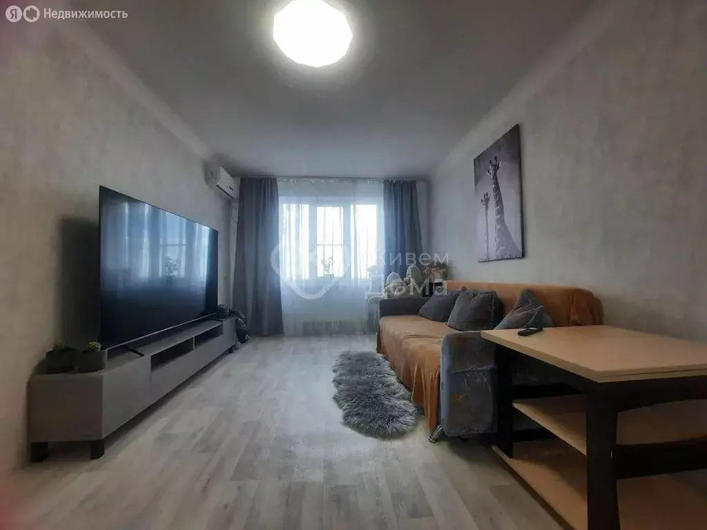 2-комнатная квартира: Волжский, проспект имени Ленина, 162 (57.5 м) - Фото 1