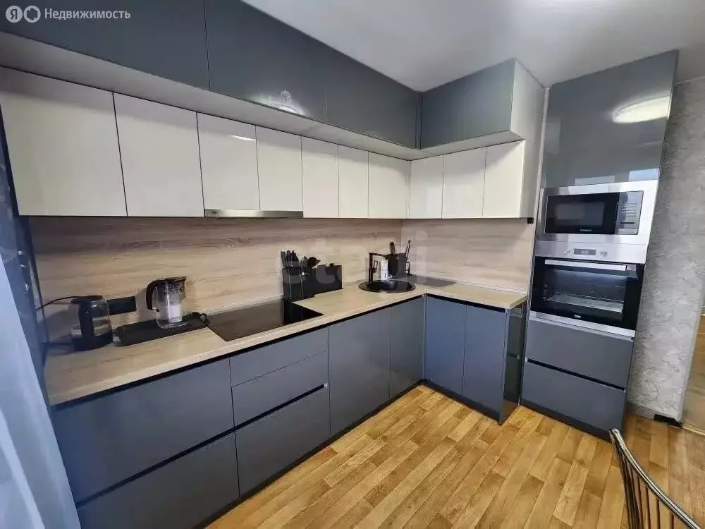 3-комнатная квартира: Елизово, улица Завойко, 81 (68.3 м) - Фото 2