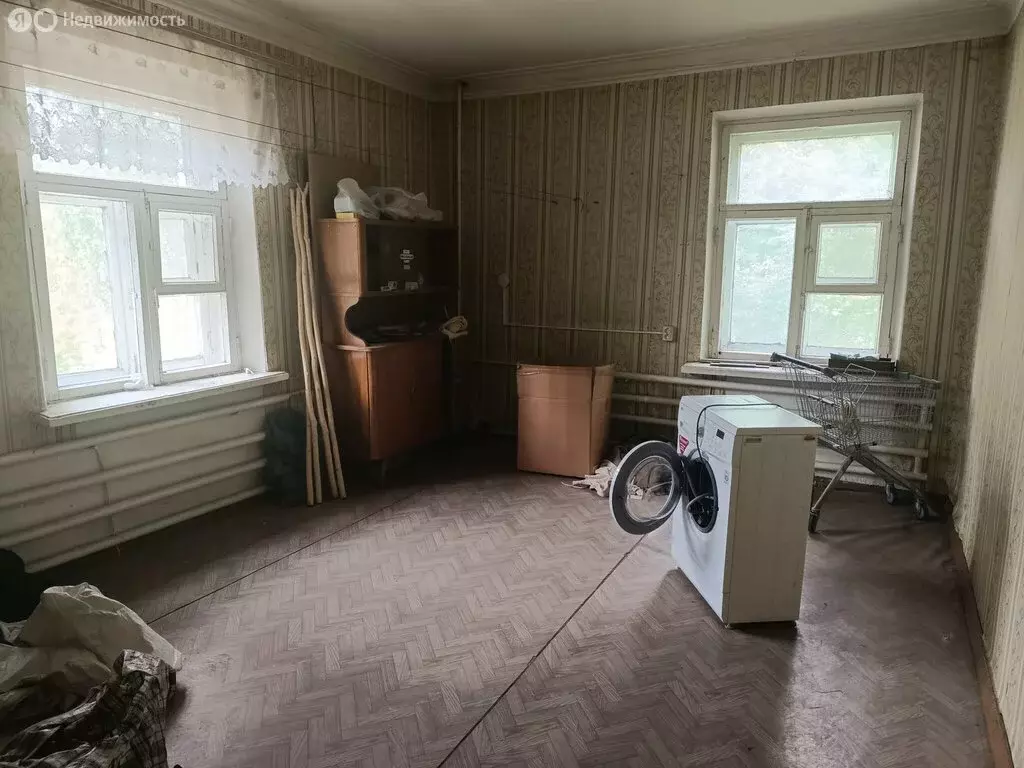 2-комнатная квартира: Лакинск, улица 10 Октября, 3 (50 м) - Фото 0