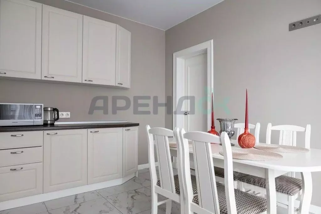 3-к кв. Санкт-Петербург ул. Черняховского, 25 (100.0 м) - Фото 2