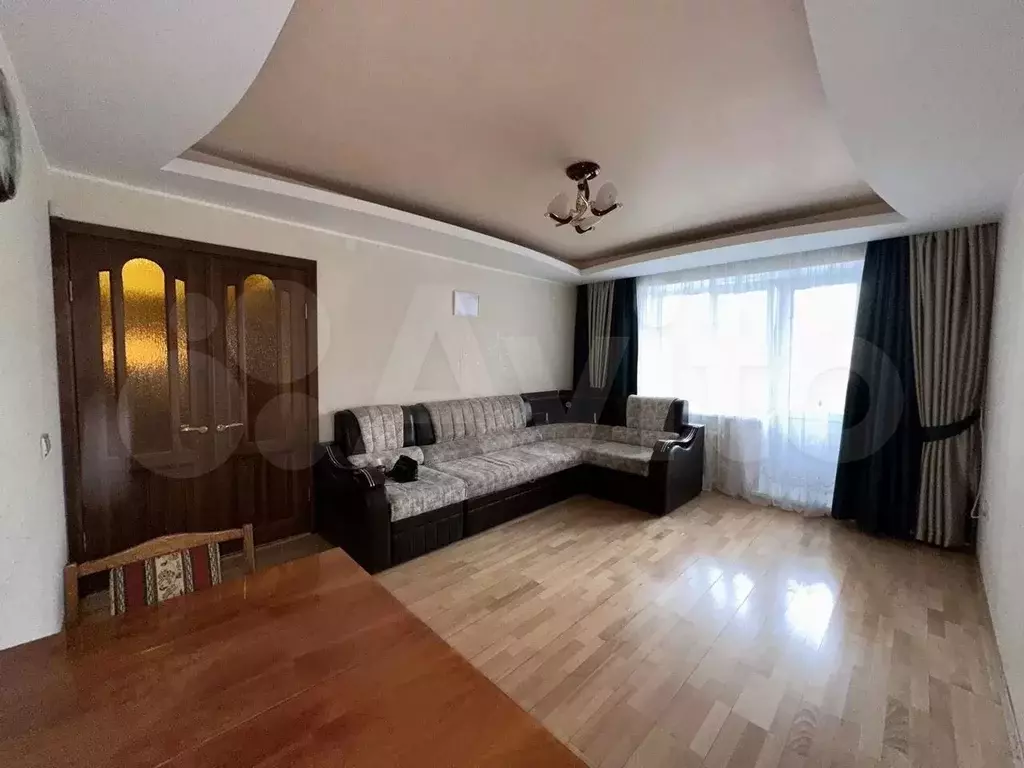 2-к. квартира, 60м, 3/5эт. - Фото 1